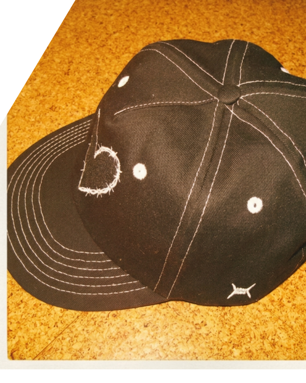 LUVERS CAP BARBED HEART EDITION
