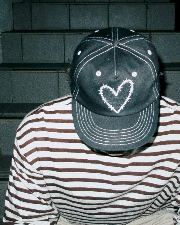 LUVERS CAP BARBED HEART EDITION